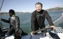 Alain Thébault et son Hydroptère se lancent à l'assaut du Pacifique