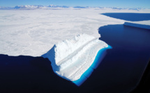 Climat: un immense iceberg se détache de l'Antarctique, à proximité d'une station britannique
