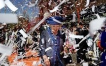 Pays-Bas : des milliers de personnes contre la chanson officielle de l'intronisation