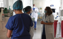 Covid: à l'hôpital Ambroise-Paré, "le moral baisse un peu plus chaque jour"