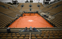 Roland-Garros repoussé d'une semaine en espérant du public