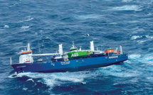 Norvège: le cargo à la dérive pris en remorque, risques d'échouement écartés