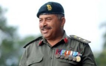 Fidji: Le contre-amiral Bainimarama en Chine puis à Moscou