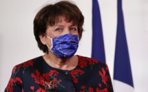 Bachelot: option de réouverture des lieux de culture mi-mai