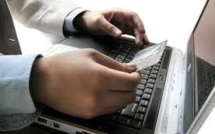 Plus de 4 internautes sur 5 gèrent leurs comptes sur Internet