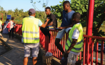 Mayotte: manifestation après une troisième agression de lycéen