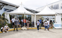 En Guyane, à la sortie du lycée, on part se faire vacciner