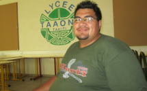 Avenir prometteur : Edouard Tihoni, premier polynésien à intégrer le lycée CPGE de Dijon.