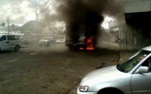 Un bus s’enflamme en plein centre de Suva