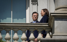 Biden reçoit Moon, la stratégie face à Pyongyang en question