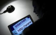 Données personnelles: l'UFC fixe un ultimatum à Facebook, Google+ et Twitter