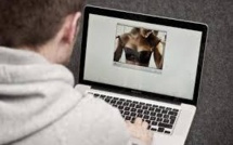 "Tout nu devant ta webcam!": la cruauté d'une nouvelle cyber-escroquerie