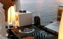 Le DJ Canadien « Daniel BUCKMAN» au Méridien Bora Bora