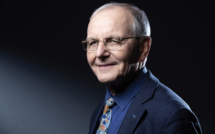 Malade du cancer, Axel Kahn quitte officiellement la présidence de la Ligue