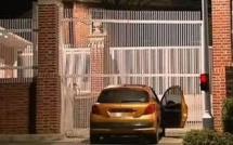 Australie: un déséquilibré fonce en voiture sur les grilles de l'ambassade américaine