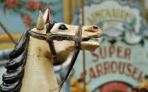 Un festival amène de vieux carrousels français à New York