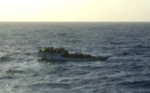Un navire chavire au large de l'Australie : quatre morts, plus de 150 personnes secourues