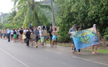 Des associations manifestent contre la  modification du PGA du côté de Maharepa