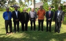 Relations franco-vanuatuanes : entretiens à Port-Vila