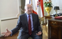 Flosse n’est pas à Paris pour "la petite photo avec le Président de la république"