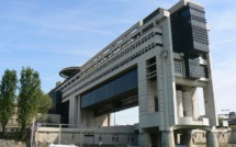 Gaston Flosse reçu par Bernard Cazeneuve à Bercy
