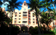 1927 : Un paquebot et un hôtel de luxe lancent Waikiki