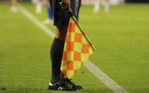 Afrique du Sud : l'arrestation de l'arbitre retarde un match de football