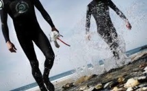 En Cornouailles, les surfeurs vent debout contre un projet minier en mer