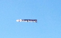 Un opposant au mariage gay survole les plages avec une banderole anti-Hollande