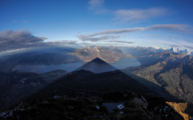 Climat : la fonte des glaciers crée plus de 1.000 lacs dans les Alpes suisses
