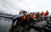 Australie/naufrage d'un bateau: 106 demandeurs d'asile récupérés