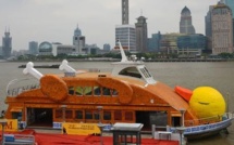 Shanghai possède aussi son canard géant.. mais rôti