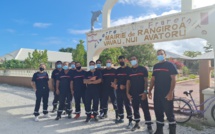 Neuf pompiers volontaires api à Rangiroa