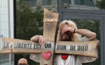 Sixieme mobilisation anti-pass sanitaire en France, participation de nouveau en baisse