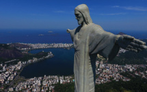 Brésil : deux Français interpellés après l'escalade du Christ Rédempteur de Rio