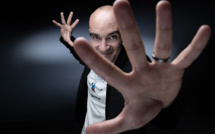 Aldebert et Peter Garrett (Midnight Oil), pompiers d'une planète en feu