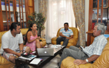 Le groupe Degage présente le concept de sa compagnie Tahiti Air Charter au Président du CESC