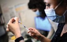 Obligation vaccinale, J-3: qui s'y frotte s'y pique