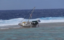 Echouement d’un voilier sur l’atoll de Scilly