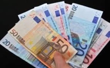 Grèce: aux innocents les mains pleines de billets