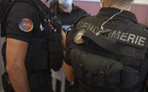 Des gendarmes malmenés à Bora Bora