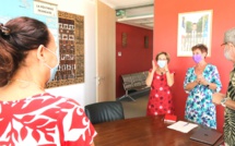 Une inspectrice en mandarin au fenua