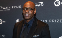 Manifestation contre Netflix après un spectacle jugé transphobe