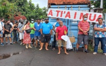 Des agents de l'OPH manifestent contre leur direction