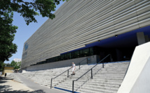 L'IHU de Marseille a mené des essais cliniques irréguliers contre la tuberculose, selon Mediapart