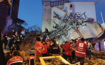 Turquie: un immeuble s'effondre, 21 personnes en réchappent