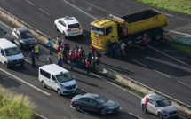 Martinique: l'intersyndicale appelle à la levée des barrages