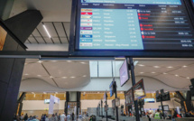 Le nouveau variant Omicron se répand sur la planète