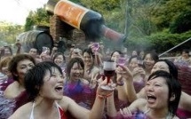 Un bain de Beaujolais Nouveau, rien de tel pour la peau, espèrent les Japonais