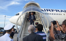 "Nous avons décidé de vous accompagner", assure Victorin Lurel dès son arrivée en Polynésie